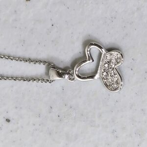 Elegant Silver Heart Pendant Necklace